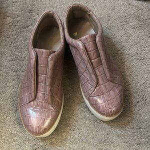 Ladies size 7 slide in sneakers like new